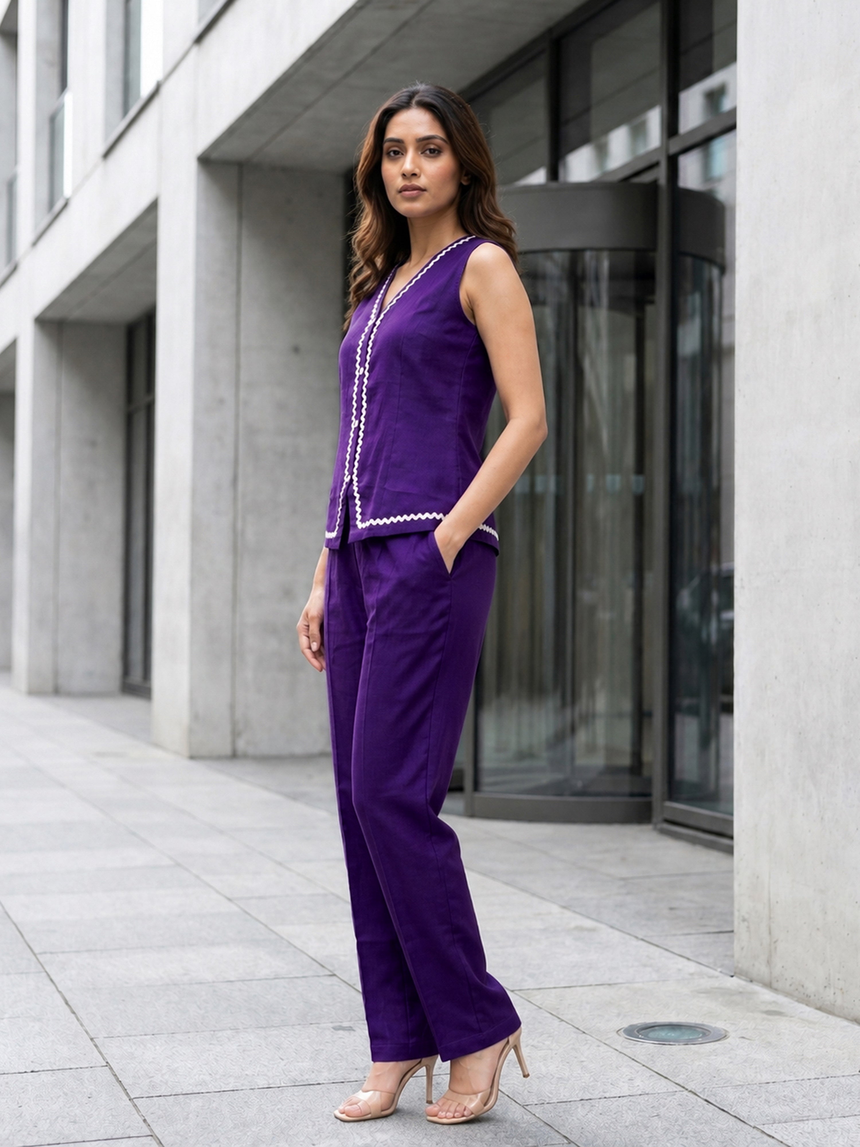 Violet Contrast Lace Work Sleeveless Top with Pant