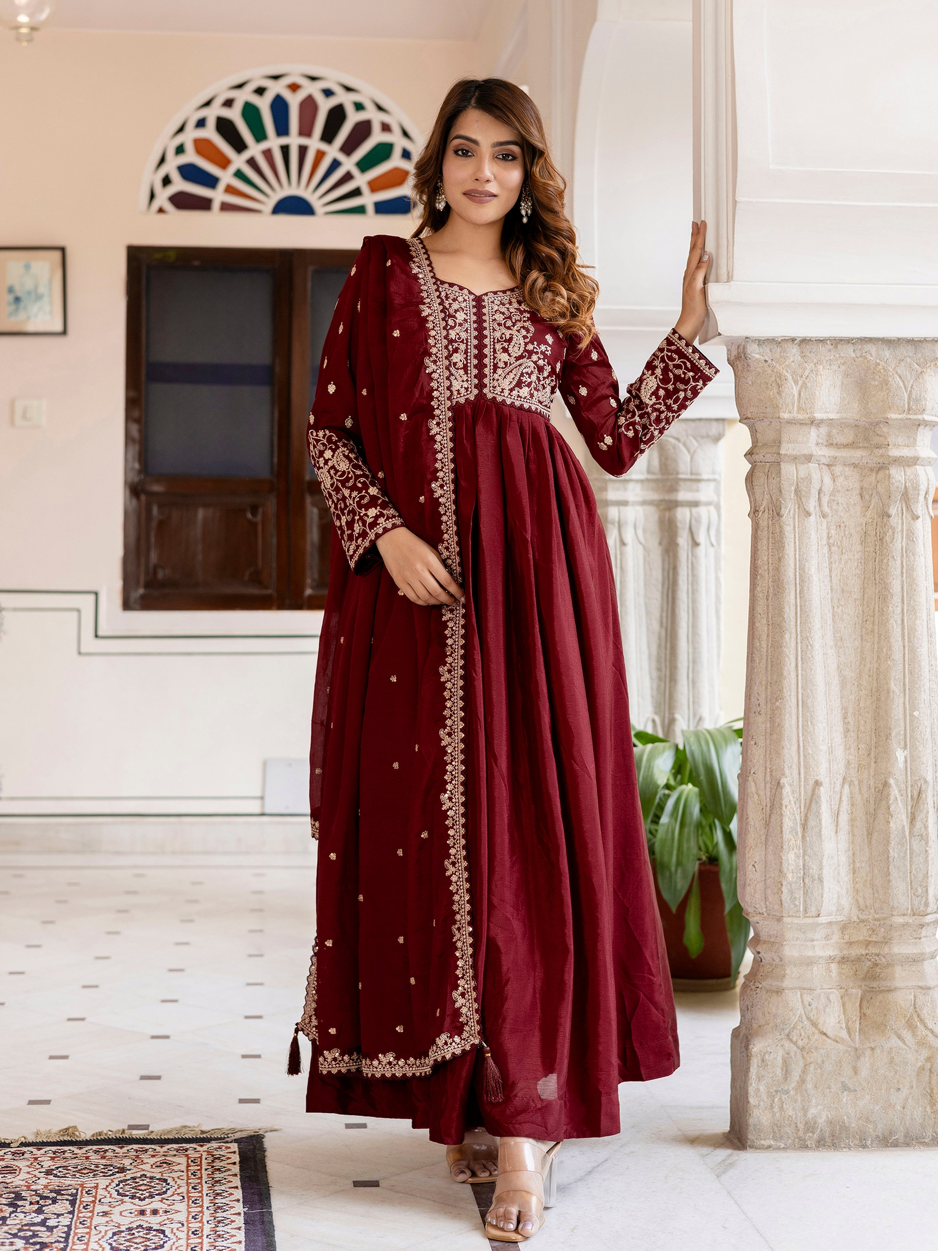 S / Maroon
