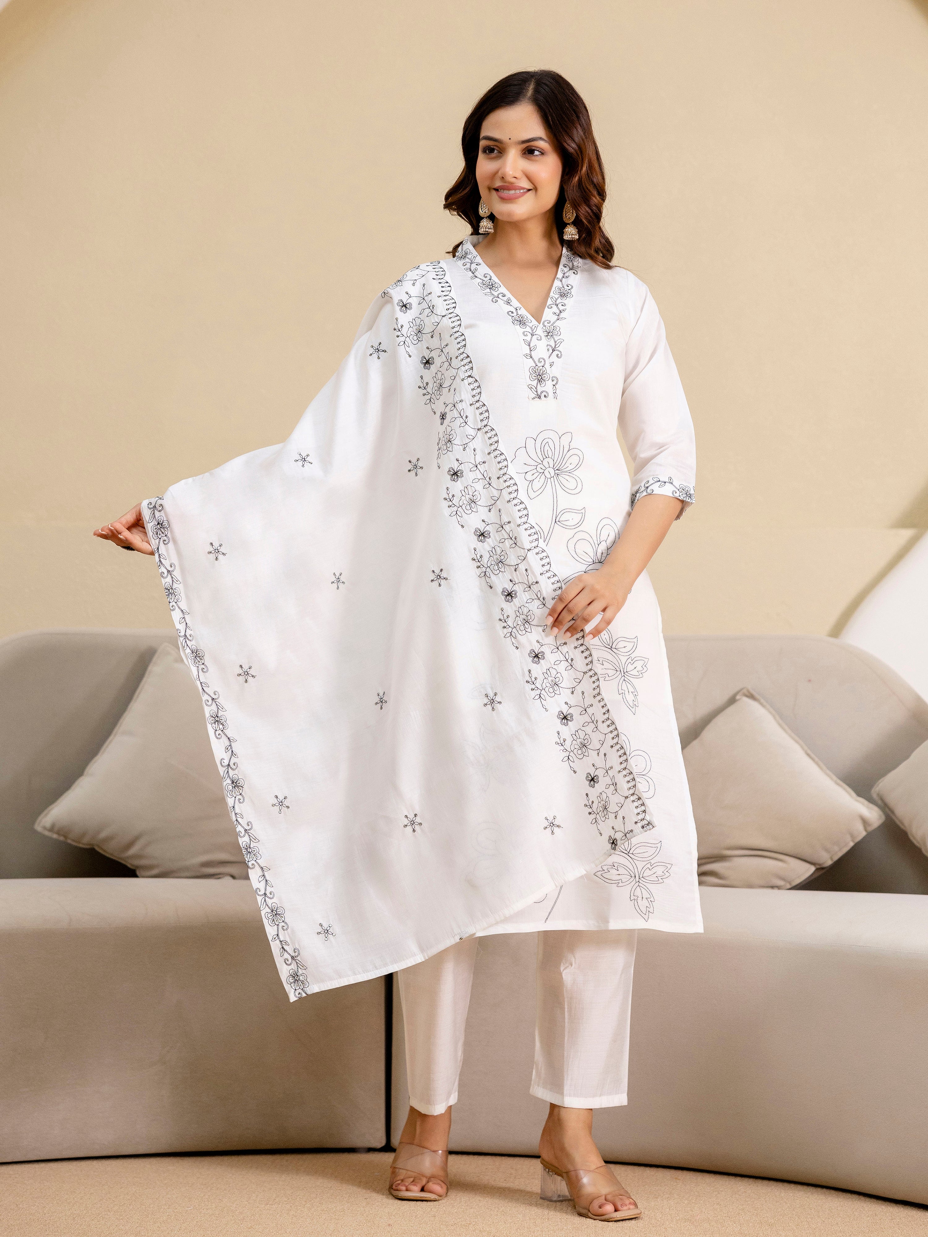 White Chanderi Embroidery Salawar Suit  with Dupatta Set For Women's Trendmalls
