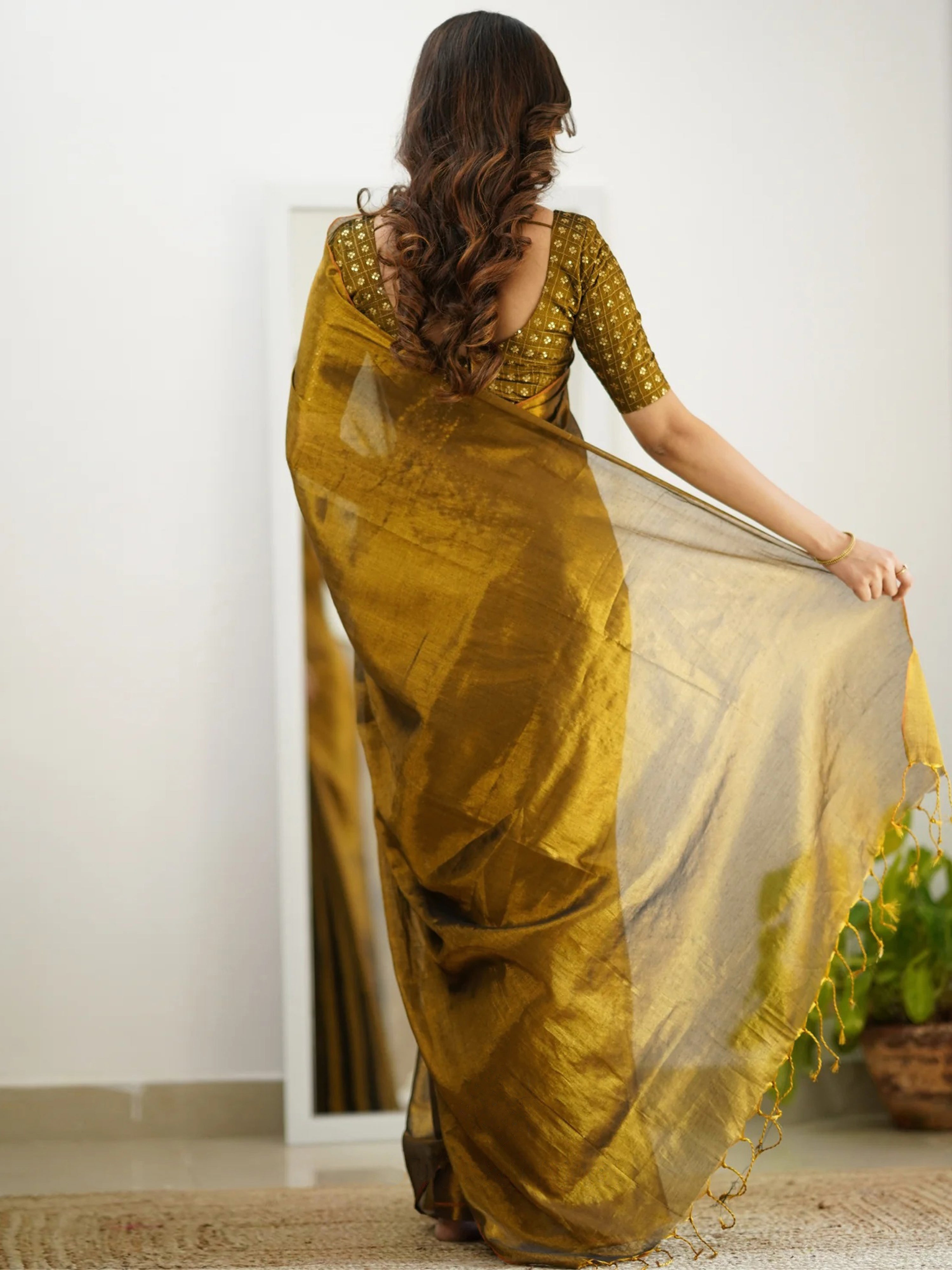 #color_gold