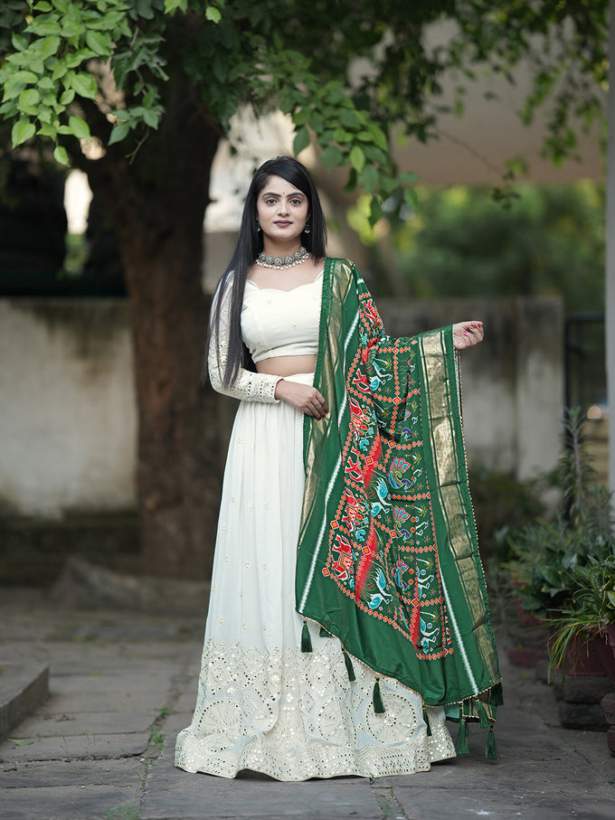 Georgette Embroidery Lehenga Choli with Dupatta I Navratri Stylish Lehenga Choli for women Trendmalls