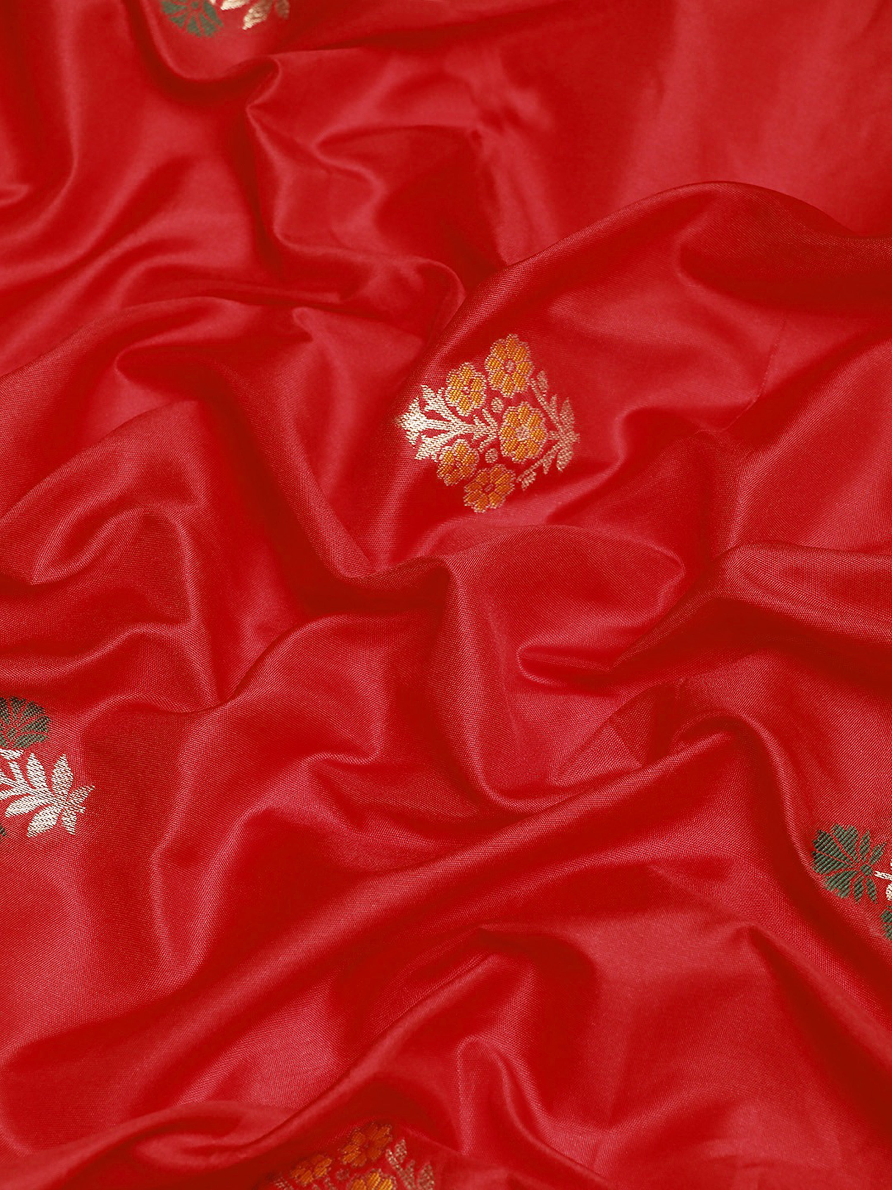 Red Rich Zari Woven Design Traditional Ethnic Wear Saree With Unstitched Blouse Piece