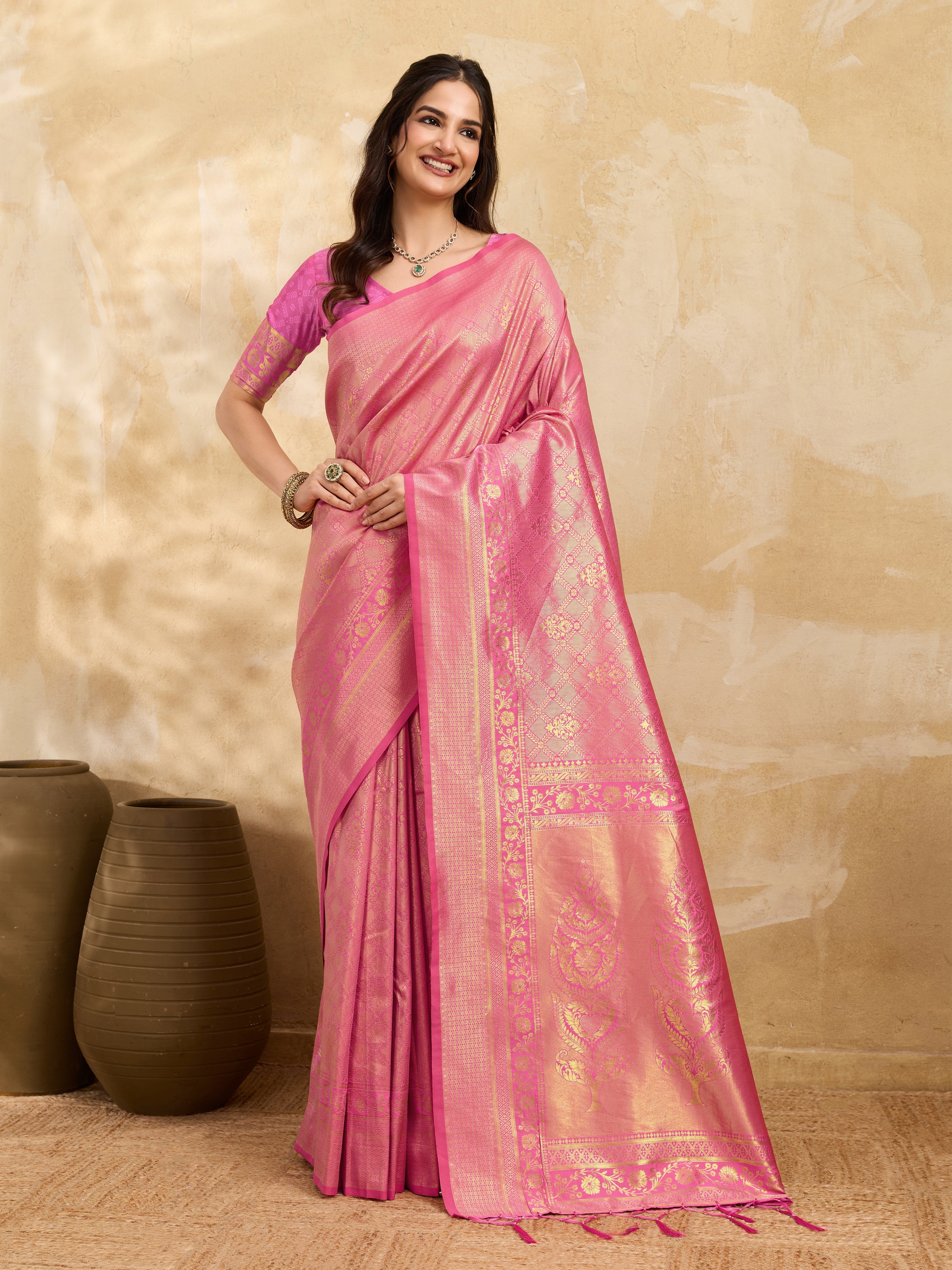Pink Jaquard Silk Woven Zari Work Traditional Saree With Unstitch Blouse Piece