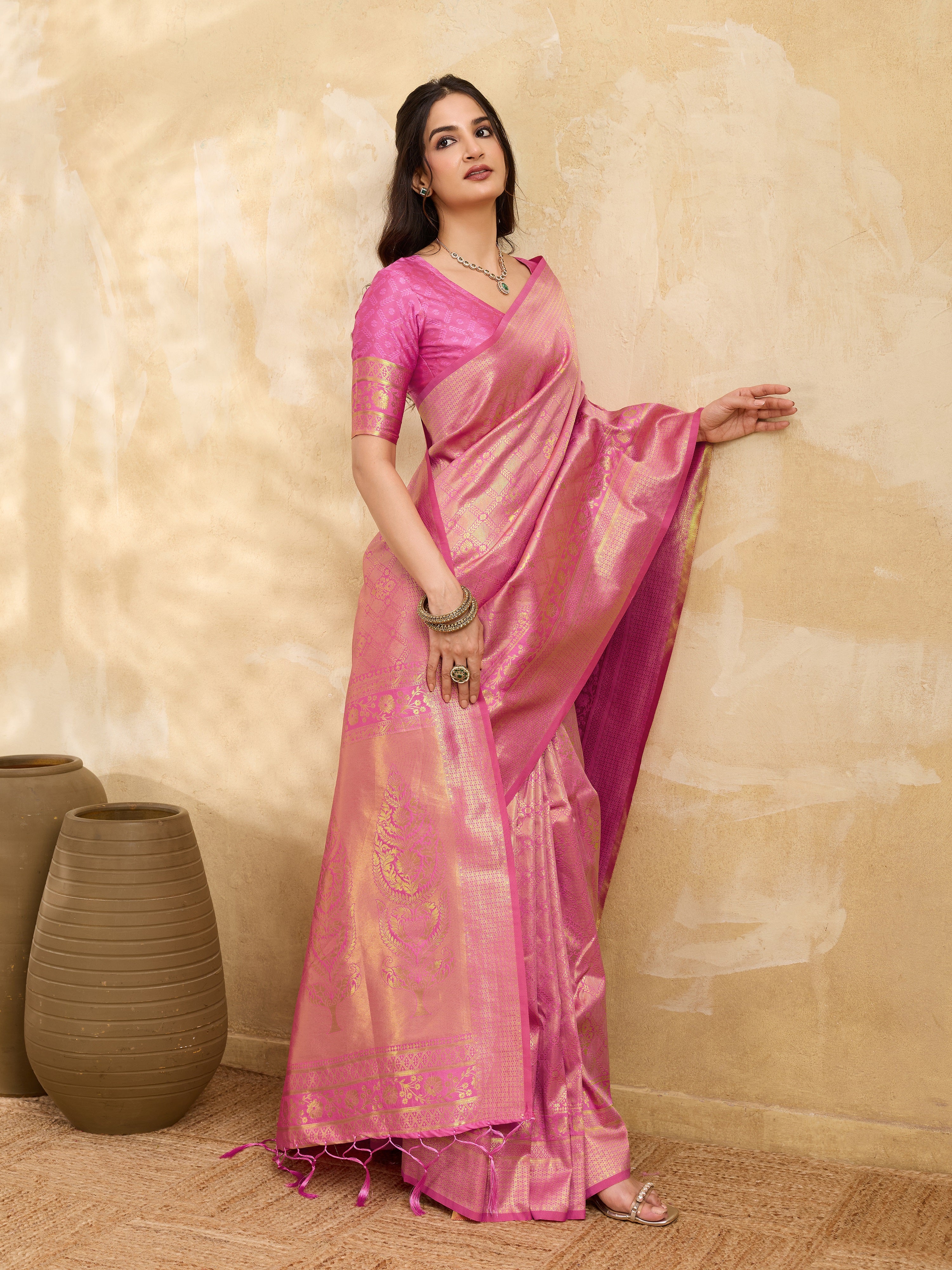 Pink Jaquard Silk Woven Zari Work Traditional Saree With Unstitch Blouse Piece
