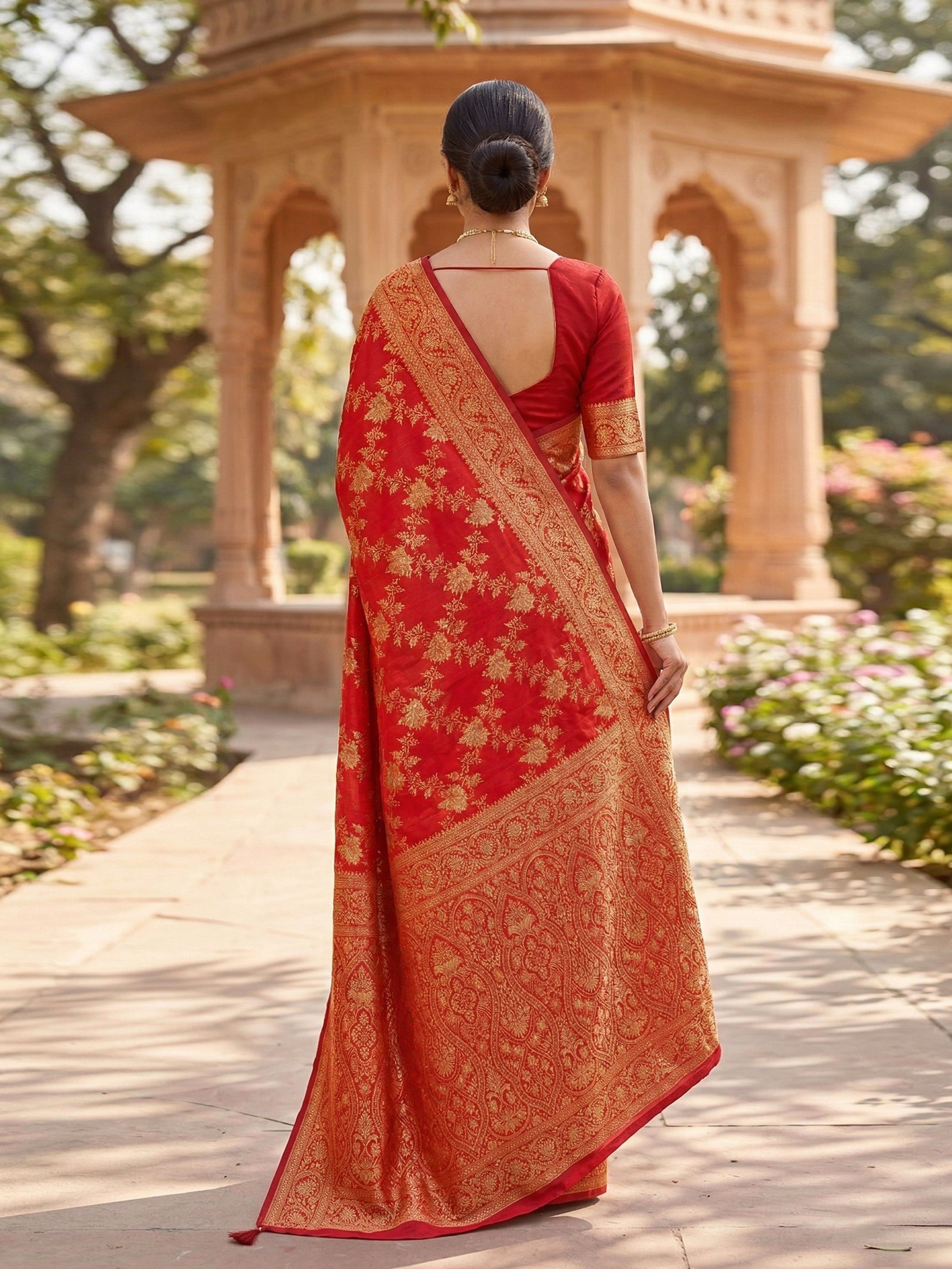 Red Jacquard Silk Woven Zari Work Rich Pallu Traditional Saree With Unstitch Blose Piece