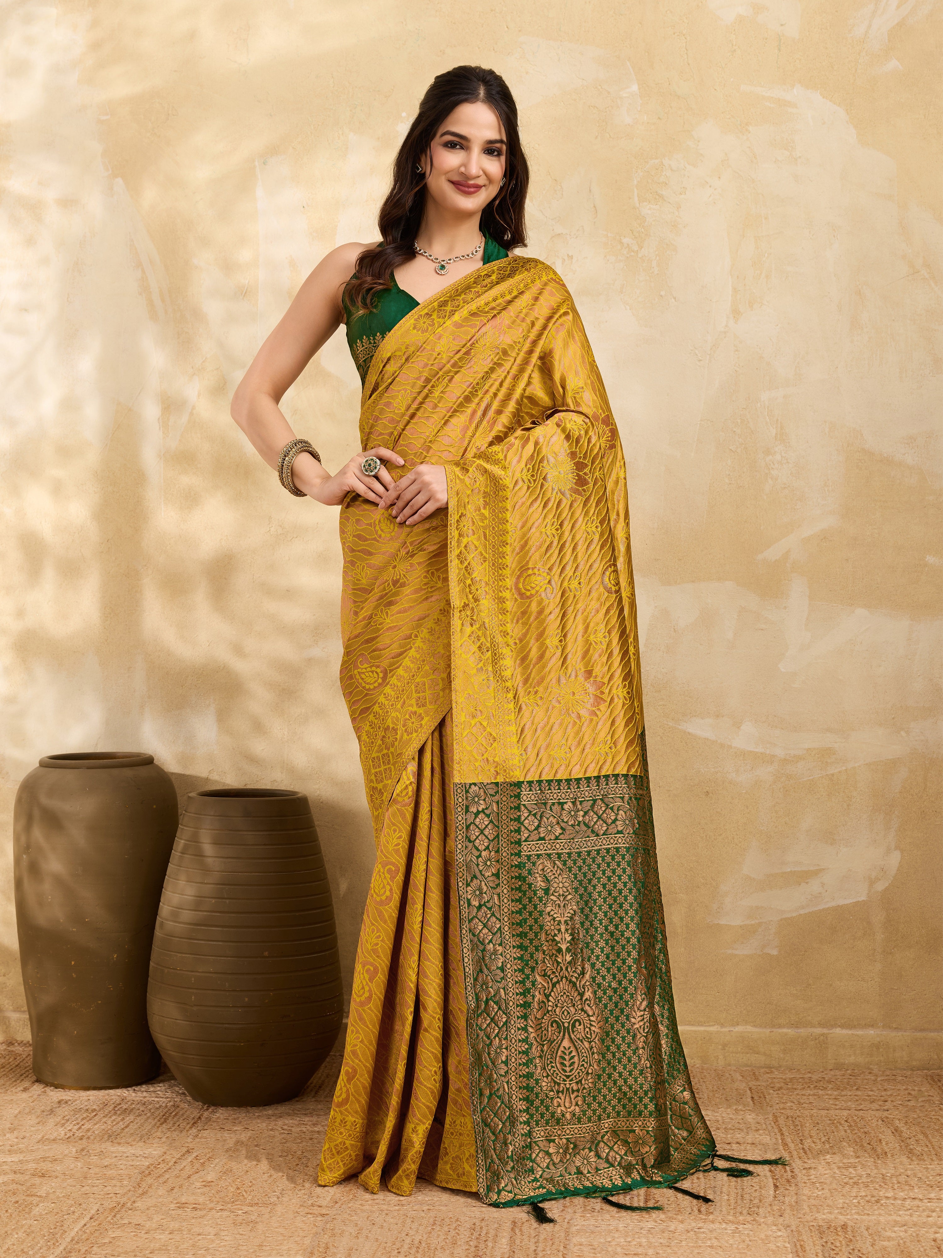 Yellow Jacquard Silk Woven Zari Work Rich Pallu Traditional Saree With Unstitch Blose Piece