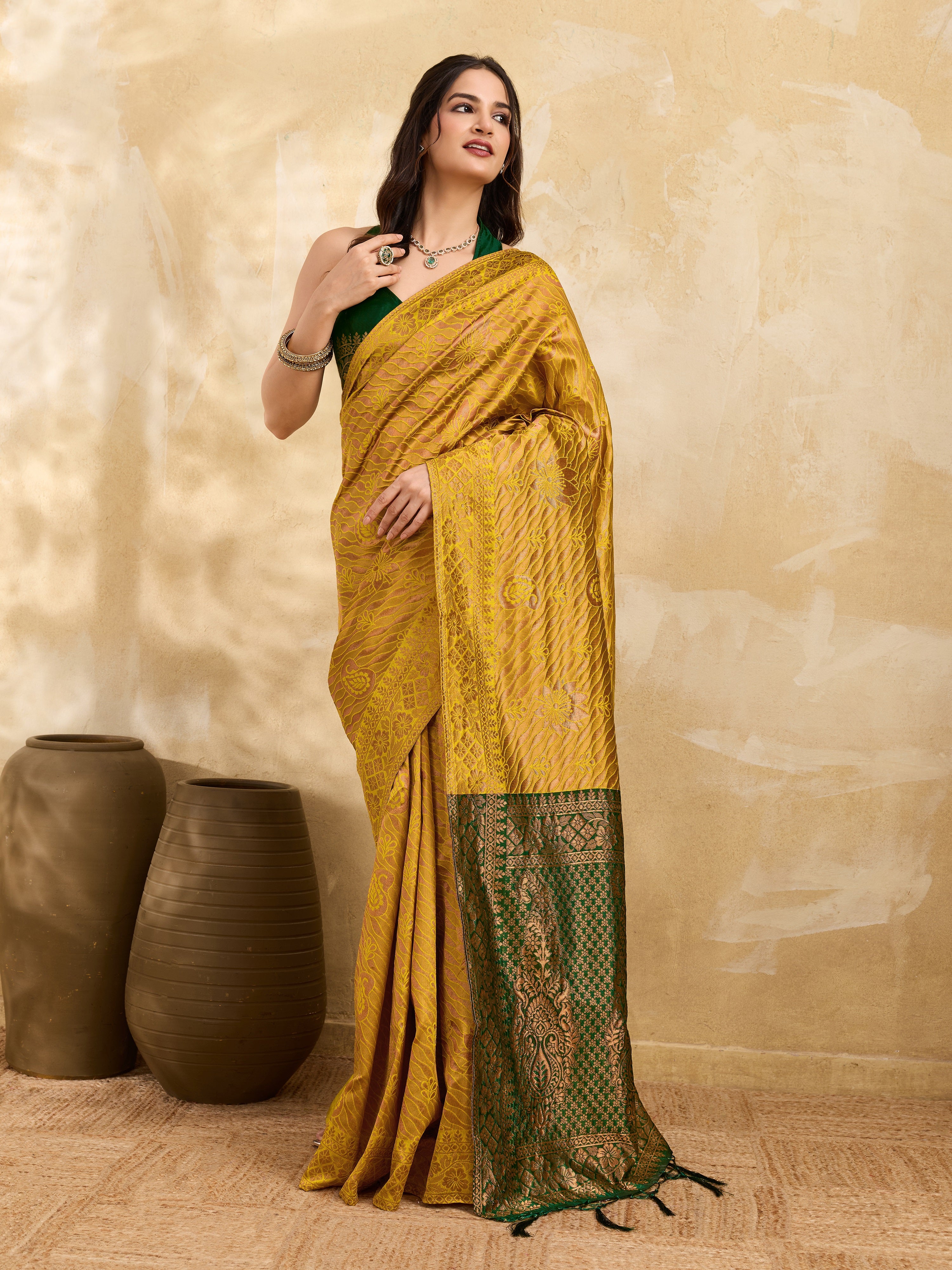 Yellow Jacquard Silk Woven Zari Work Rich Pallu Traditional Saree With Unstitch Blose Piece
