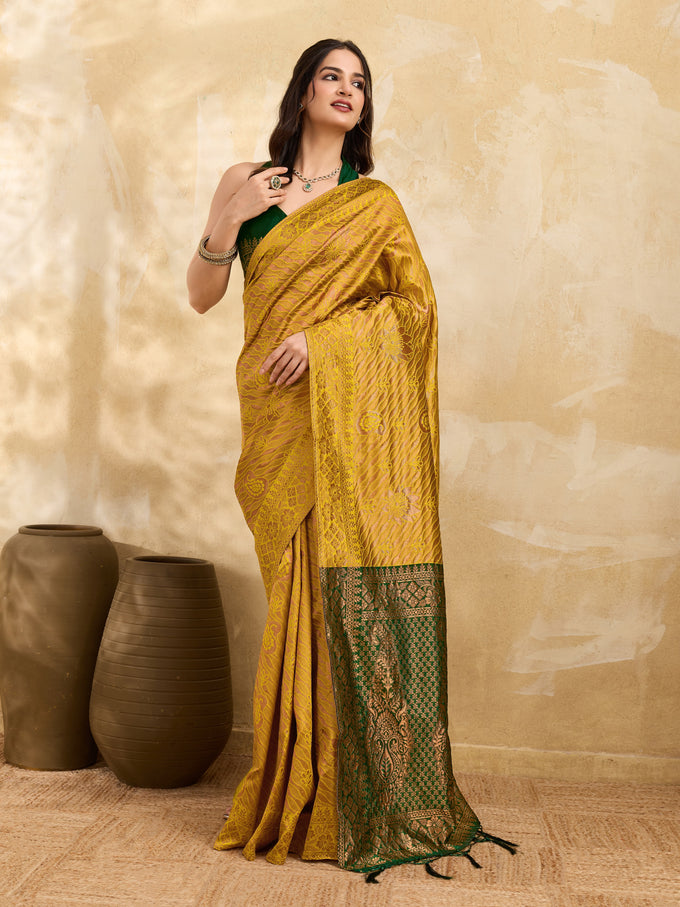 Yellow Jacquard Silk Woven Zari Work Rich Pallu Traditional Saree With Unstitch Blose Piece