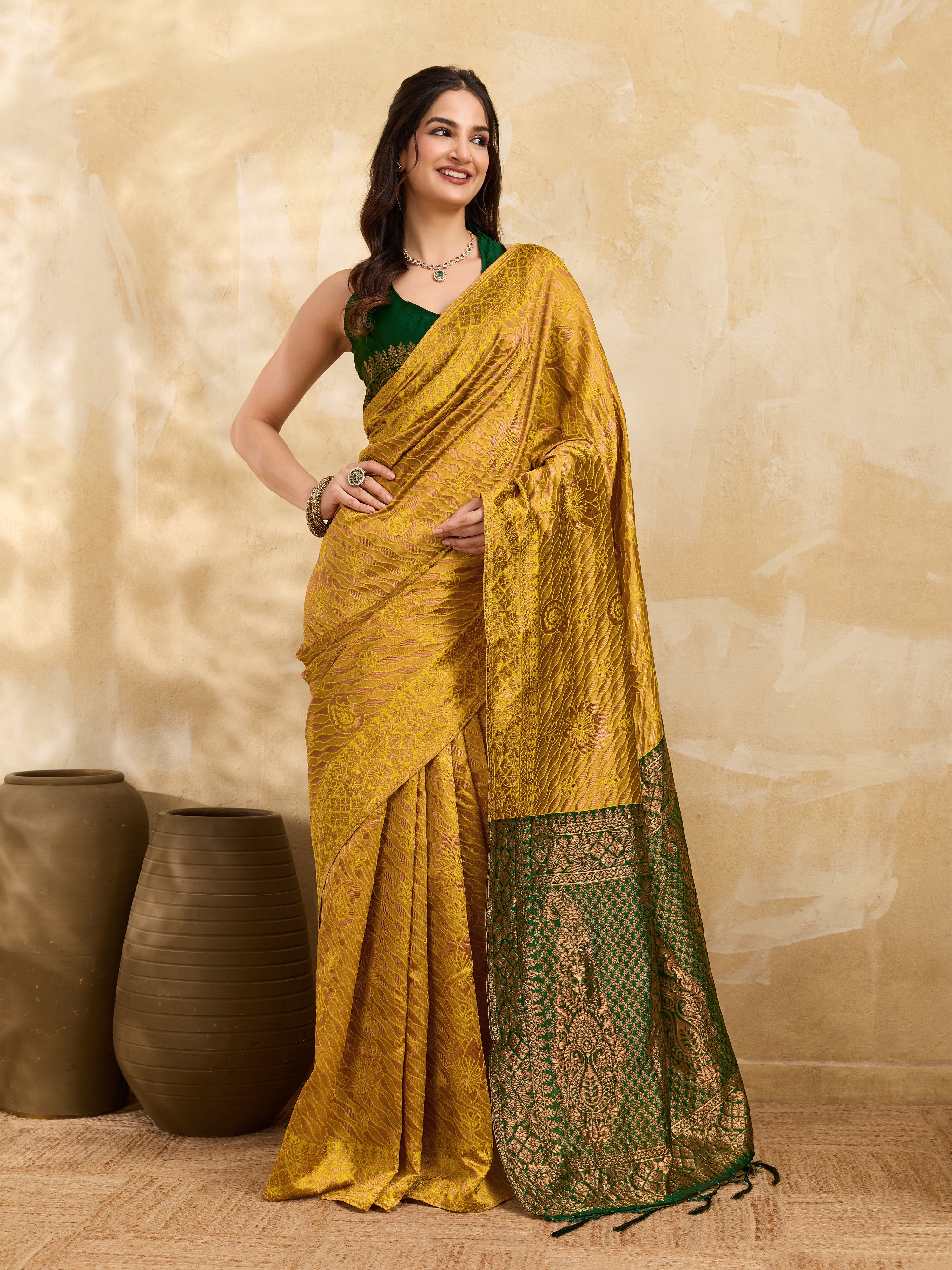 Yellow Jacquard Silk Woven Zari Work Rich Pallu Traditional Saree With Unstitch Blose Piece