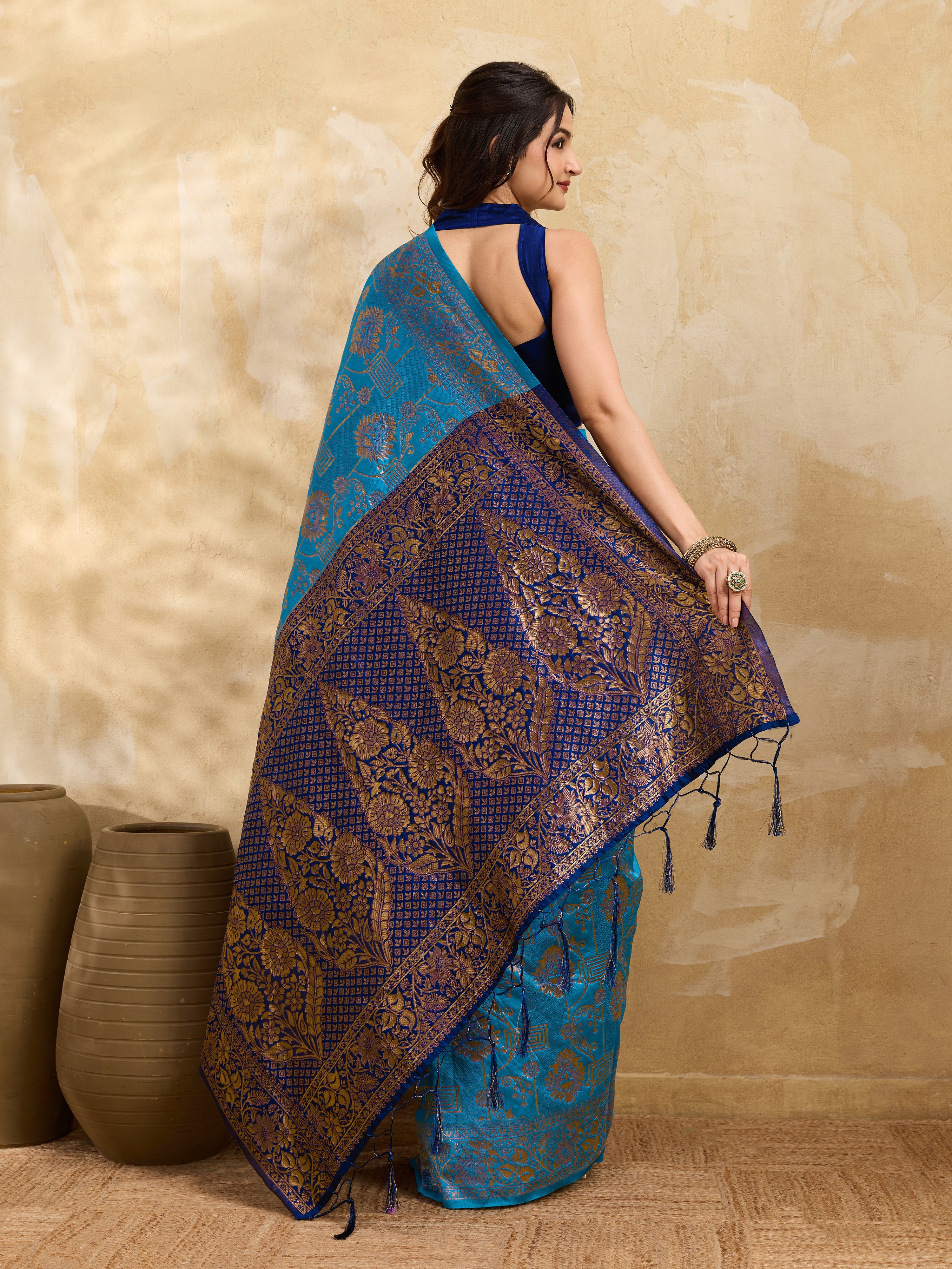 BlueTurquoise Jacquard Silk Woven Zari Work Rich Pallu Traditional Saree With Unstitch Blose Piece