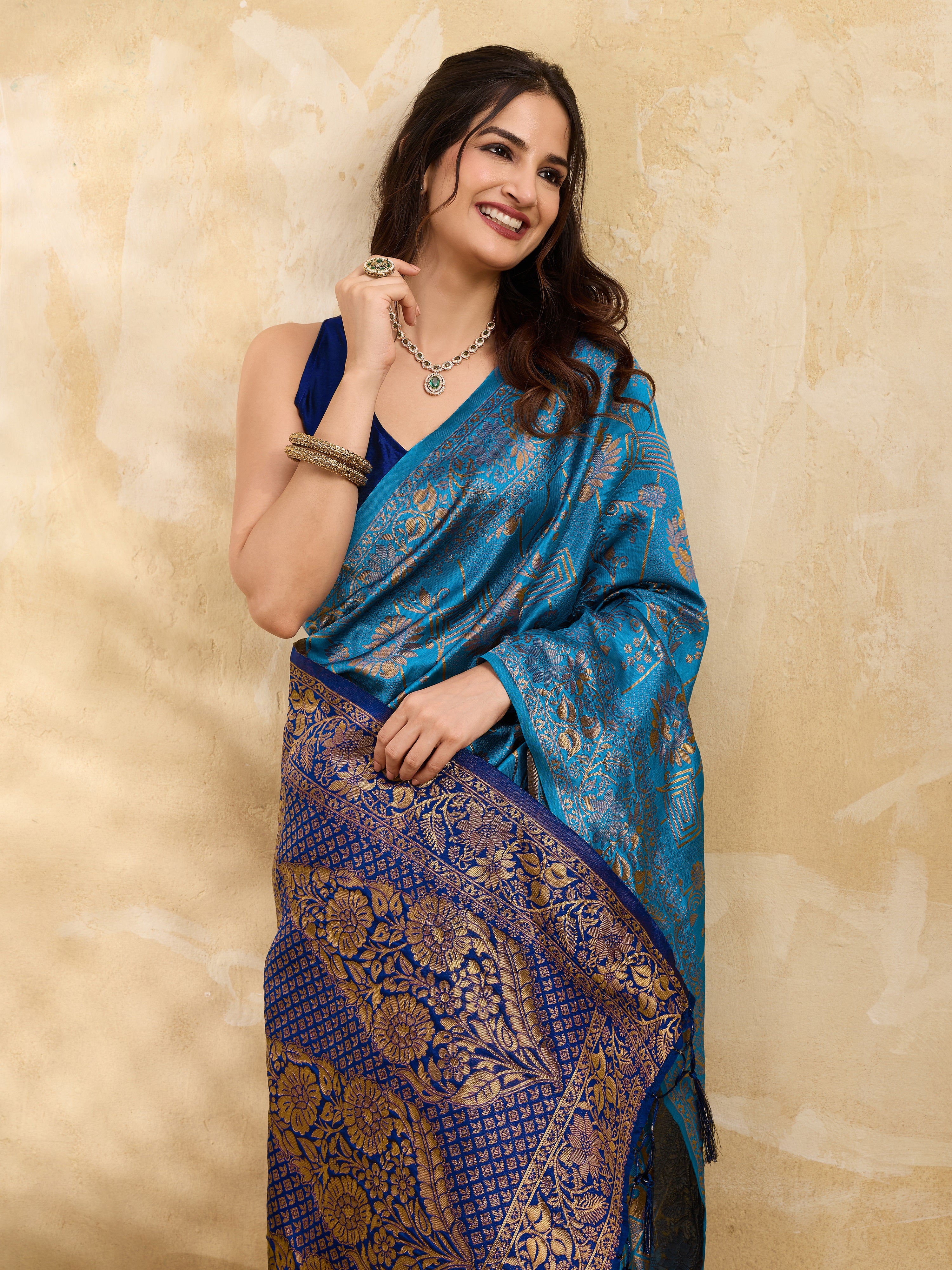 BlueTurquoise Jacquard Silk Woven Zari Work Rich Pallu Traditional Saree With Unstitch Blose Piece