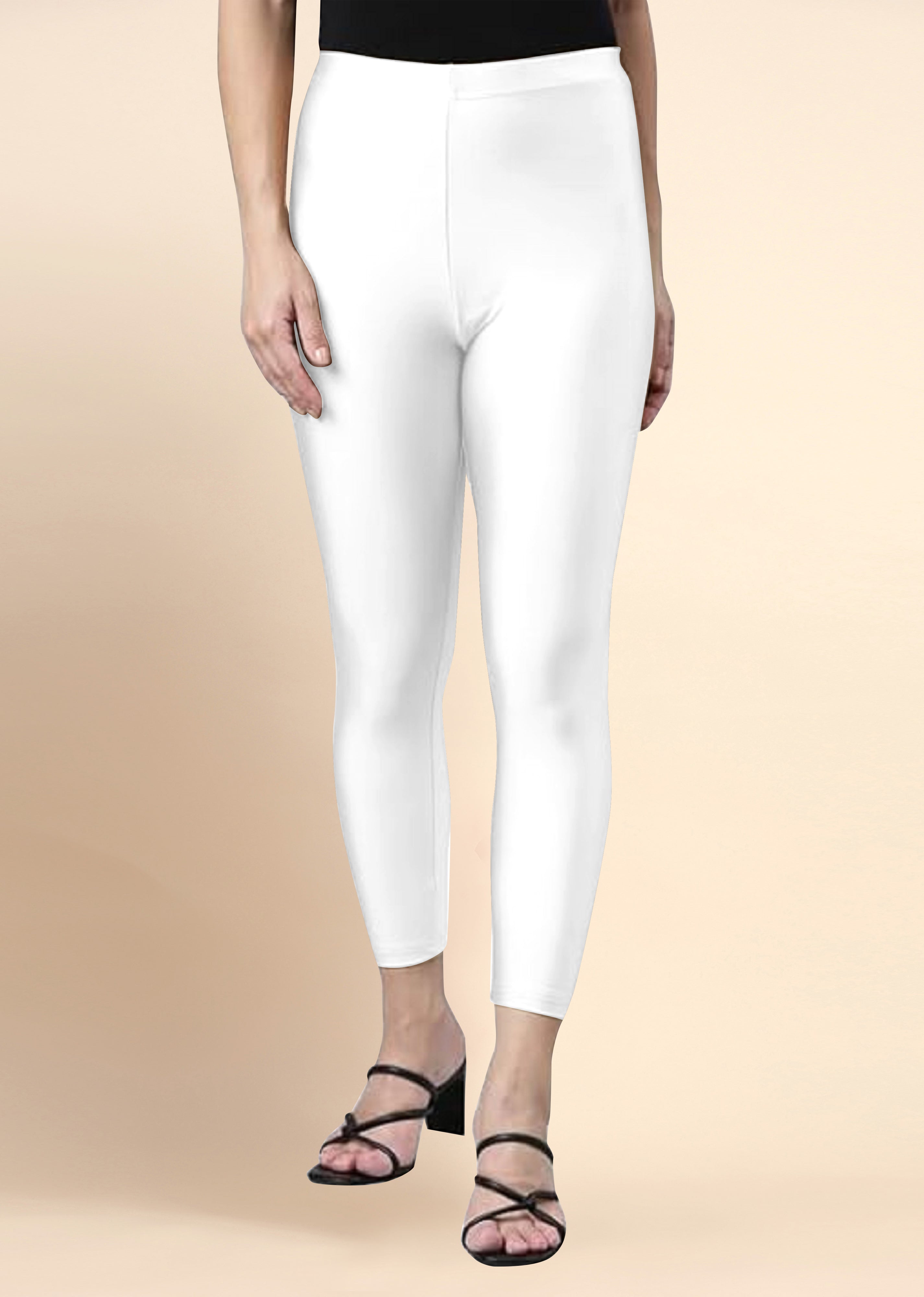XS / White